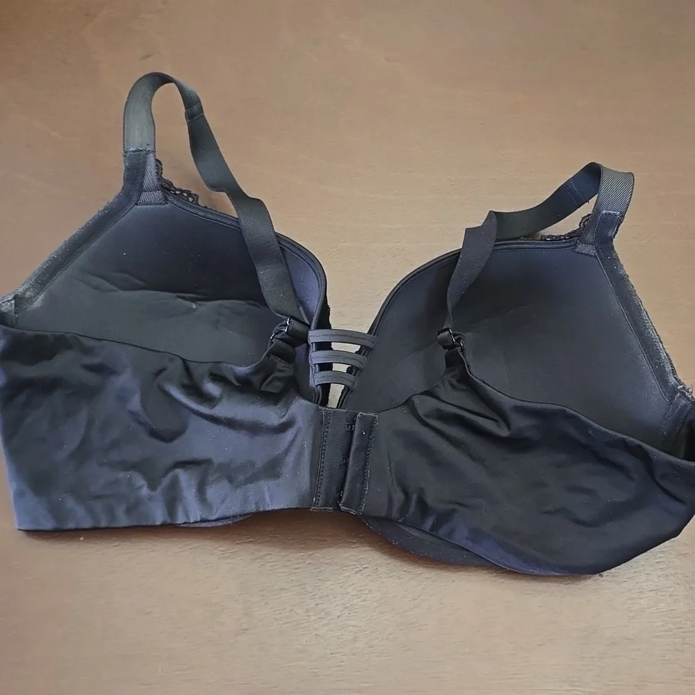SOMA Elegant Black Lace Pushup Bra Sz 44D‎